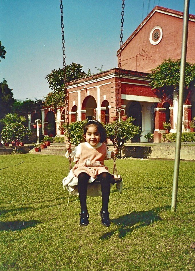 189370_4684195912124_1709627854_n